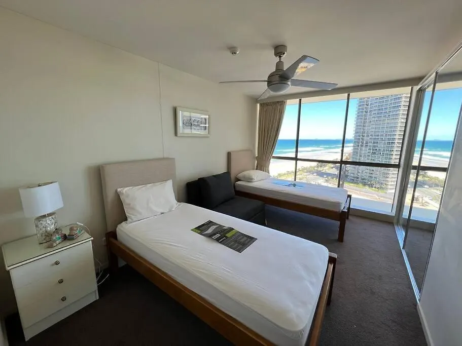 Seacrest, Surfers Beach Front 15A ゴールドコースト アパート